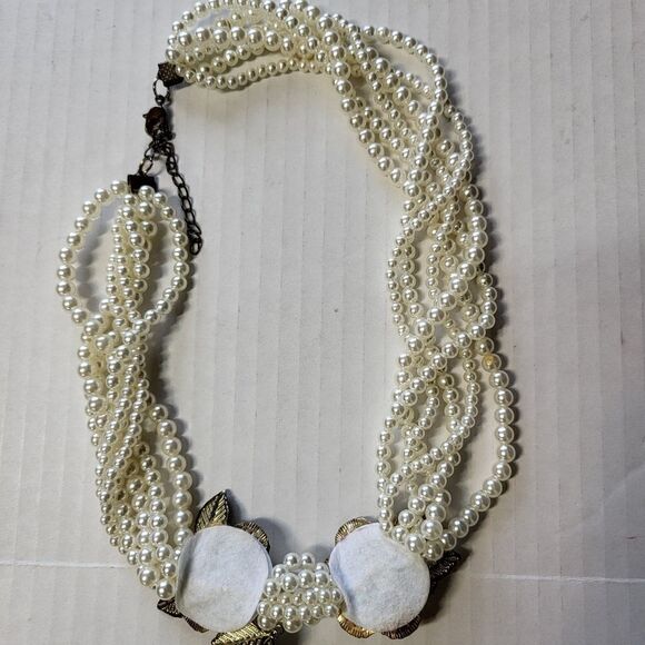 Vintage Six Strand Faux Pearl Necklace With Flowers - Picture 7 of 10